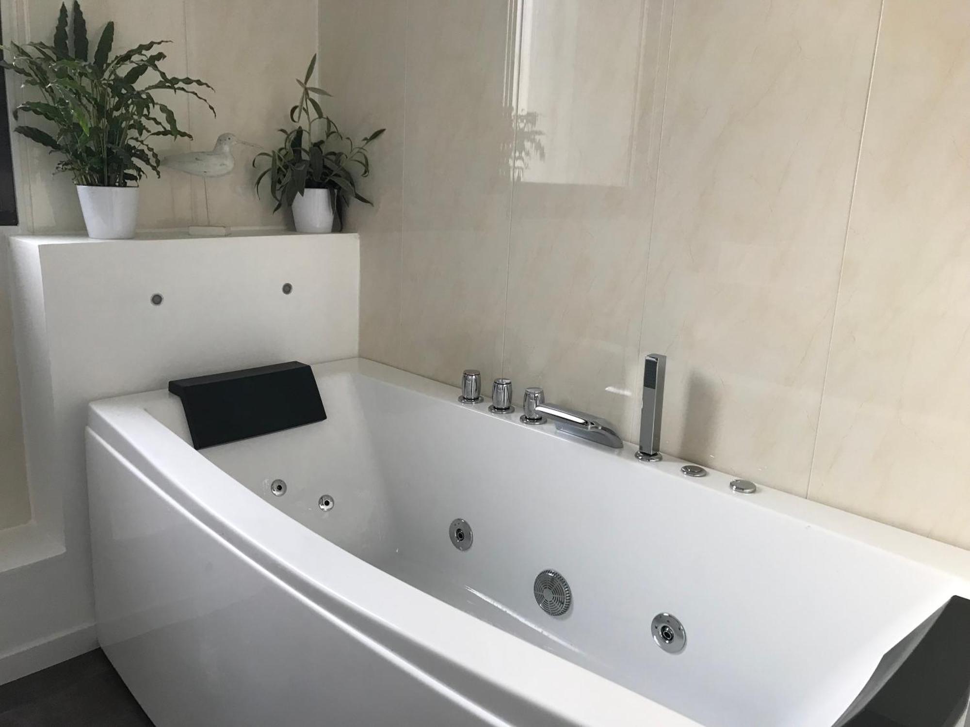 Maison D'Hotes Coeur D'Herault - Gite Et Chambres D'Hotes - Spa & Massages Péret Δωμάτιο φωτογραφία